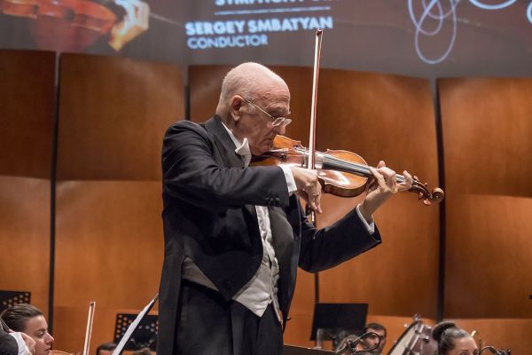 THE ROMANTIC VIOLIN