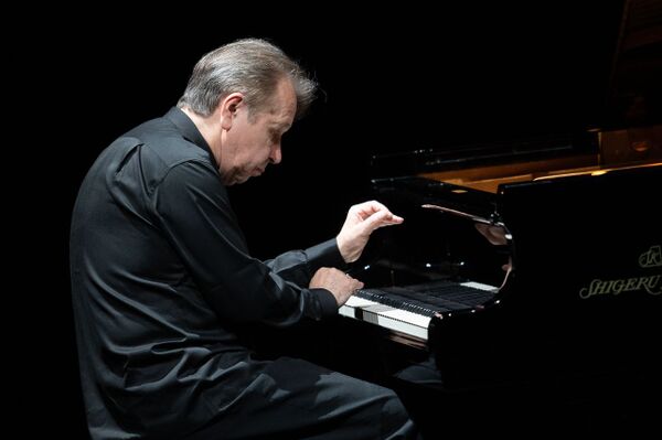 The Piano Legend