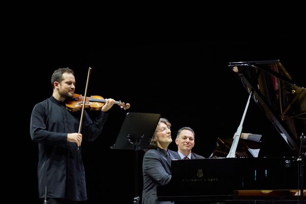 Amore Musica