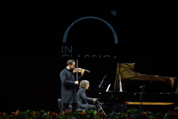 Amore Musica