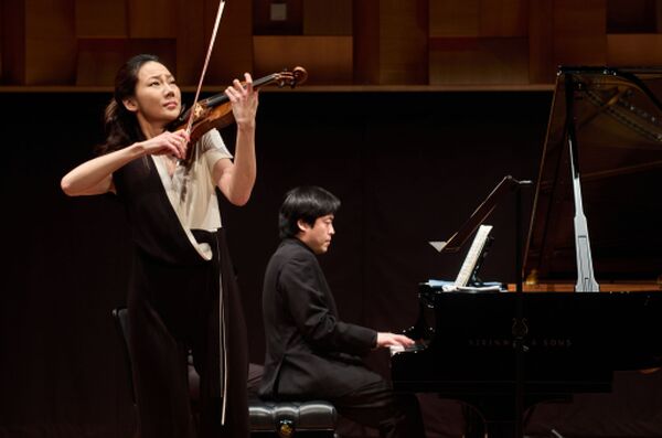 Amazin Korean Duo: Violin and Piano